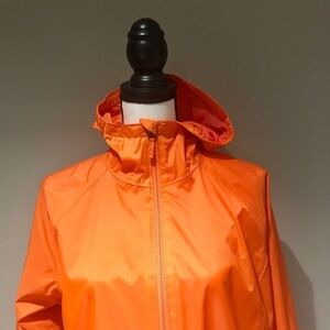 L.L. Bean Women's Misses Size M Reg Orange Stowaway Windbreaker Hooded Jacket